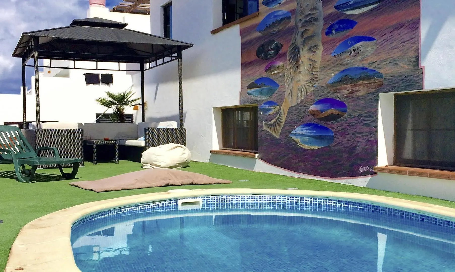 Surf Riders Fuerteventura Guest House Corralejo 2*,
